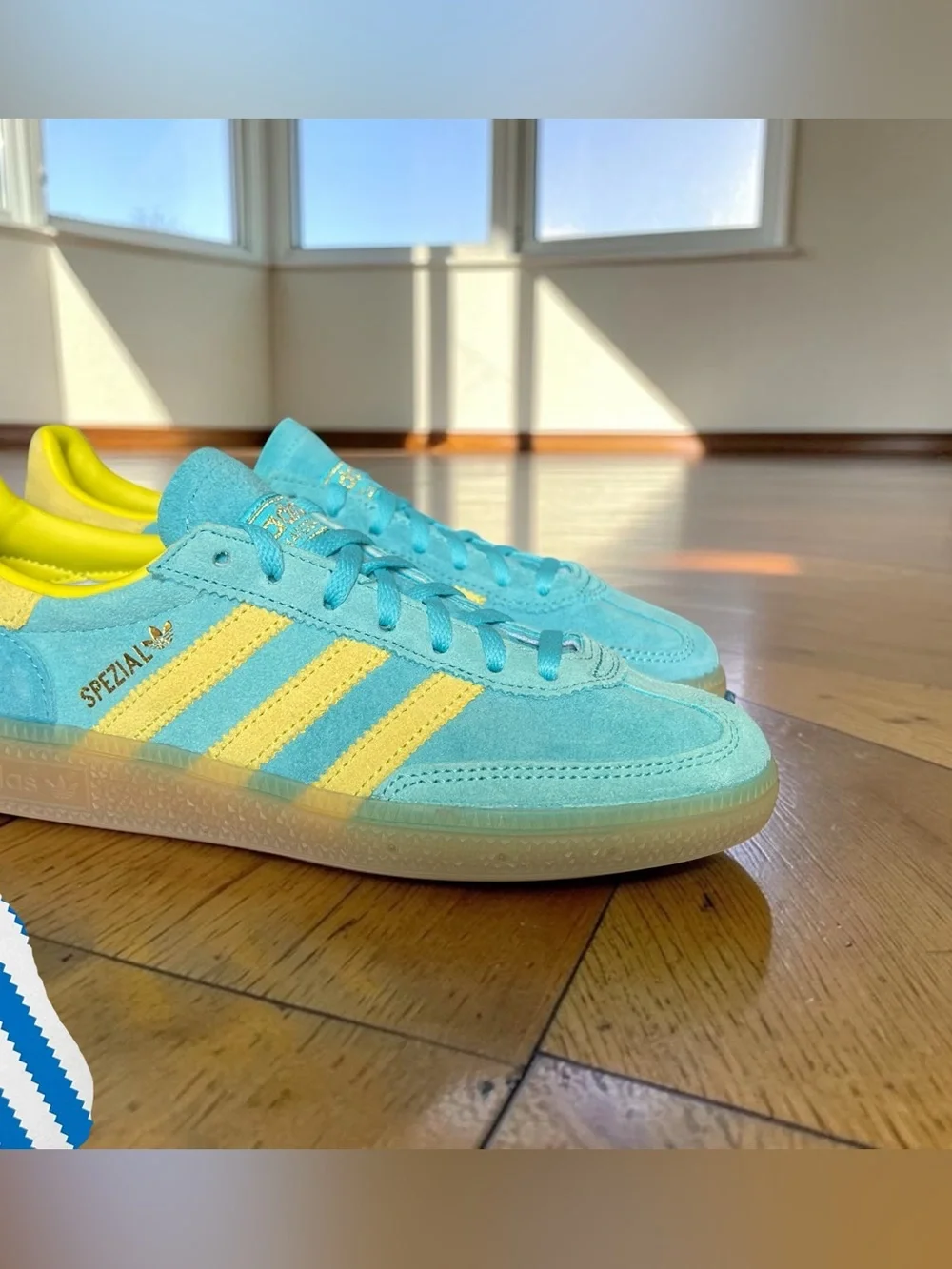 adidas Handball Spezial Size 6.5 Women NEW Blue/Yellow/Gold - Picture 9 of 9